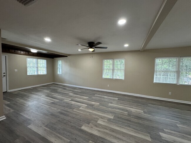 Building Photo - 1024 N Woodward Ave