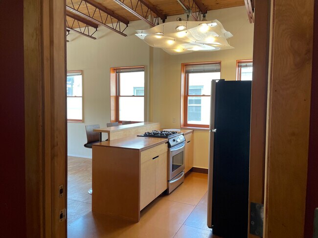 Foto principal - 918 N Main St