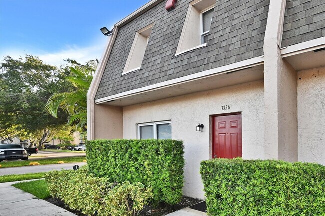 Building Photo - 3336 Quail Close