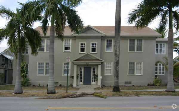 Building Photo - 206 S 15th Ave