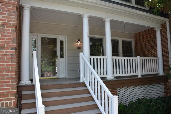 Foto del edificio - 443 Wharton Blvd