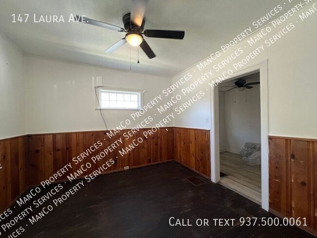 Foto del edificio - 147 Laura Ave
