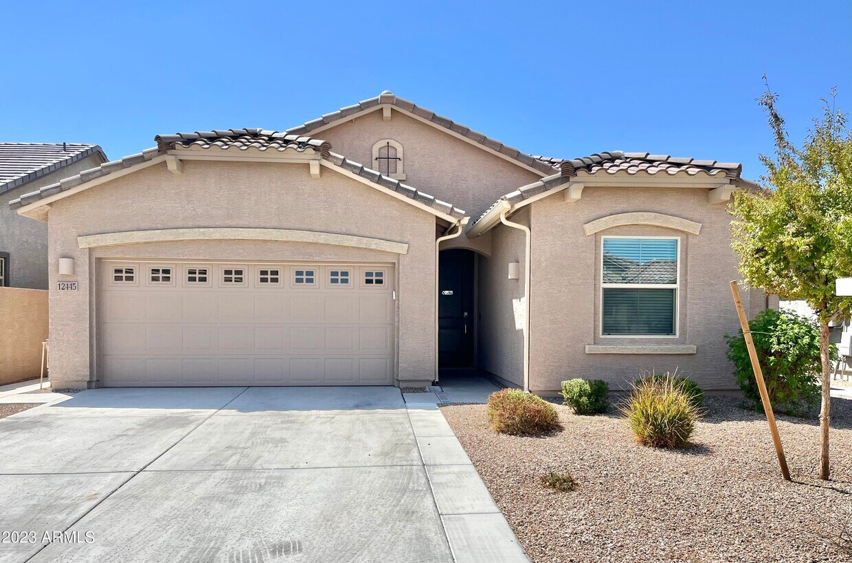 Foto principal - 12445 W Midway Ave