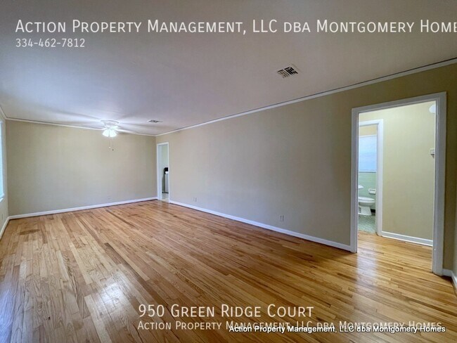 Foto del edificio - 950 Green Ridge Ct