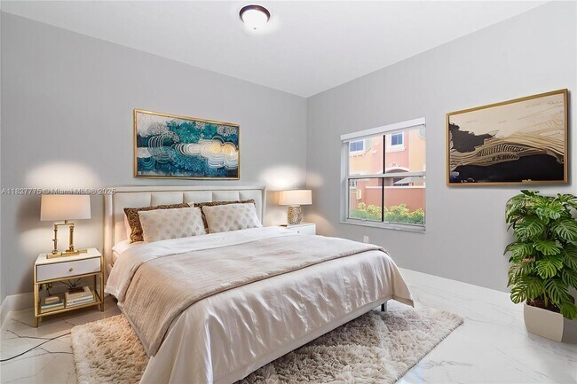 Foto del edificio - 10668 SW 6th St