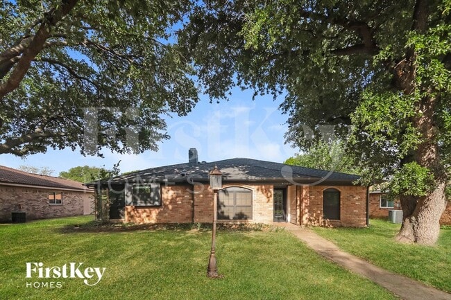 Building Photo - 6309 Topaz Way