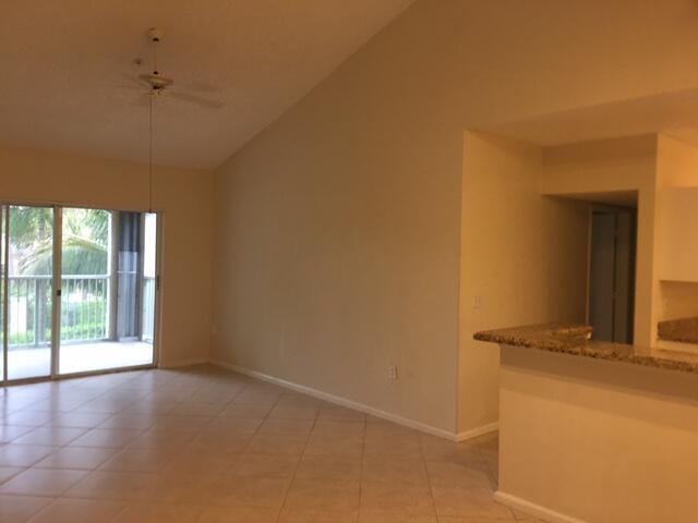 Foto del edificio - 284 Village Blvd