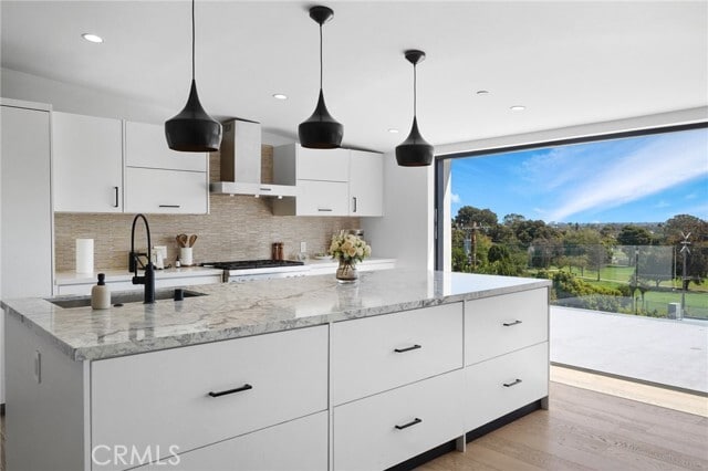 Building Photo - 1812 Navy St