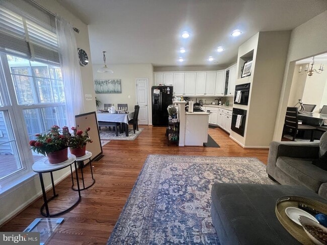 Building Photo - 7317 Hampton Manor Pl