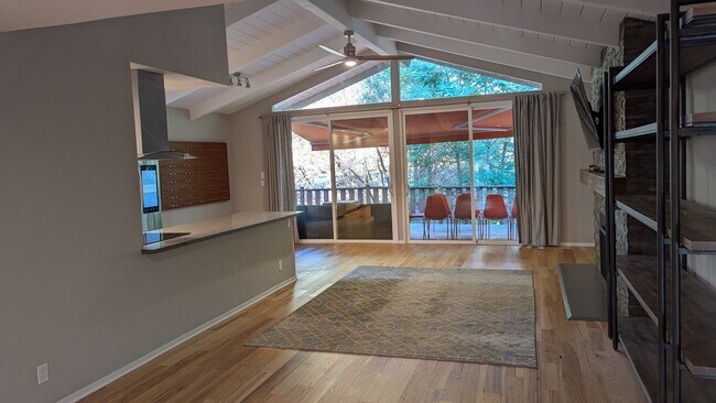 Building Photo - 16633 Big Basin Way
