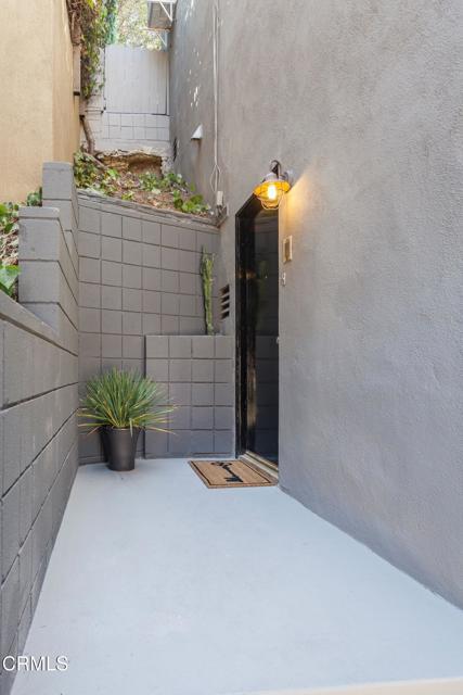 Building Photo - 6827 Pacific View Dr