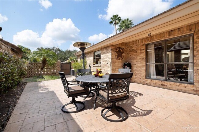 Building Photo - 812 Rio Grande Dr