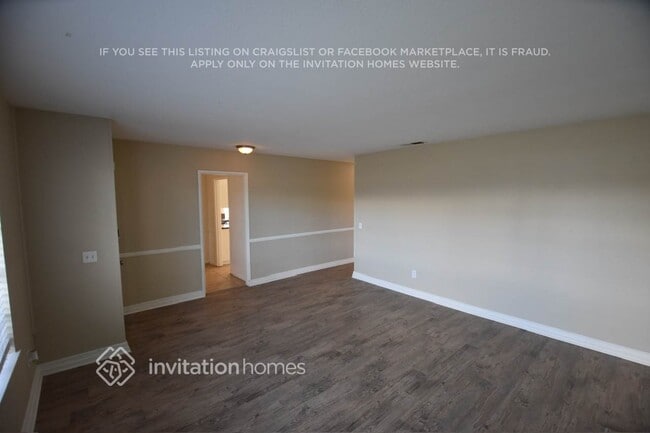 Building Photo - 10058 Julian Dr