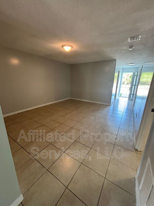 Foto del edificio - 3104-3210 Louisiana Avenue