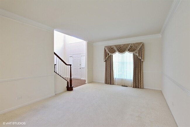 Building Photo - 16 Olympic Dr