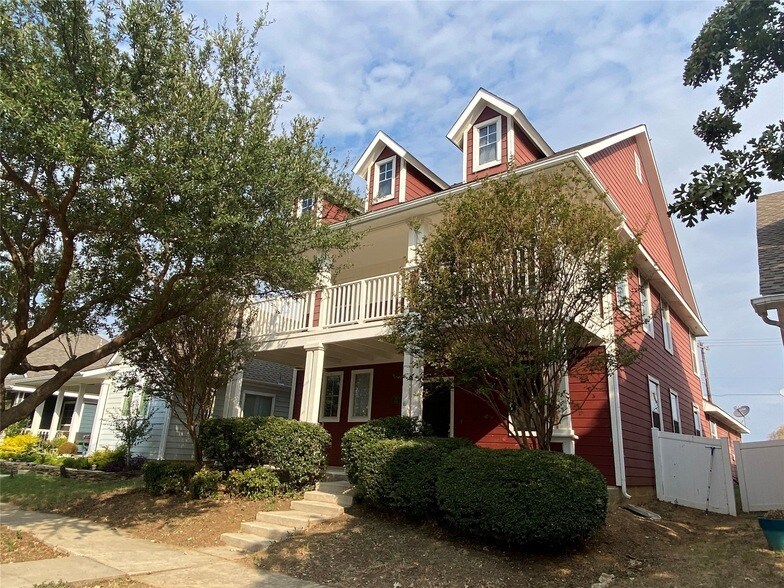 Primary Photo - 9895 Cedarcrest Dr
