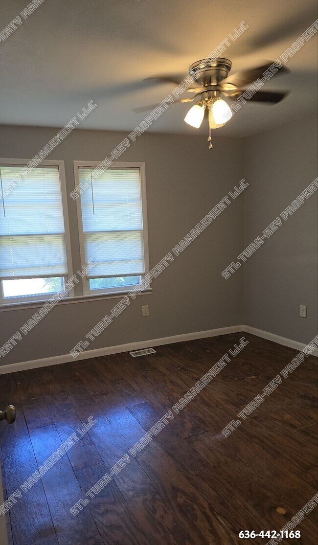 Building Photo - 7445 Blanding Dr