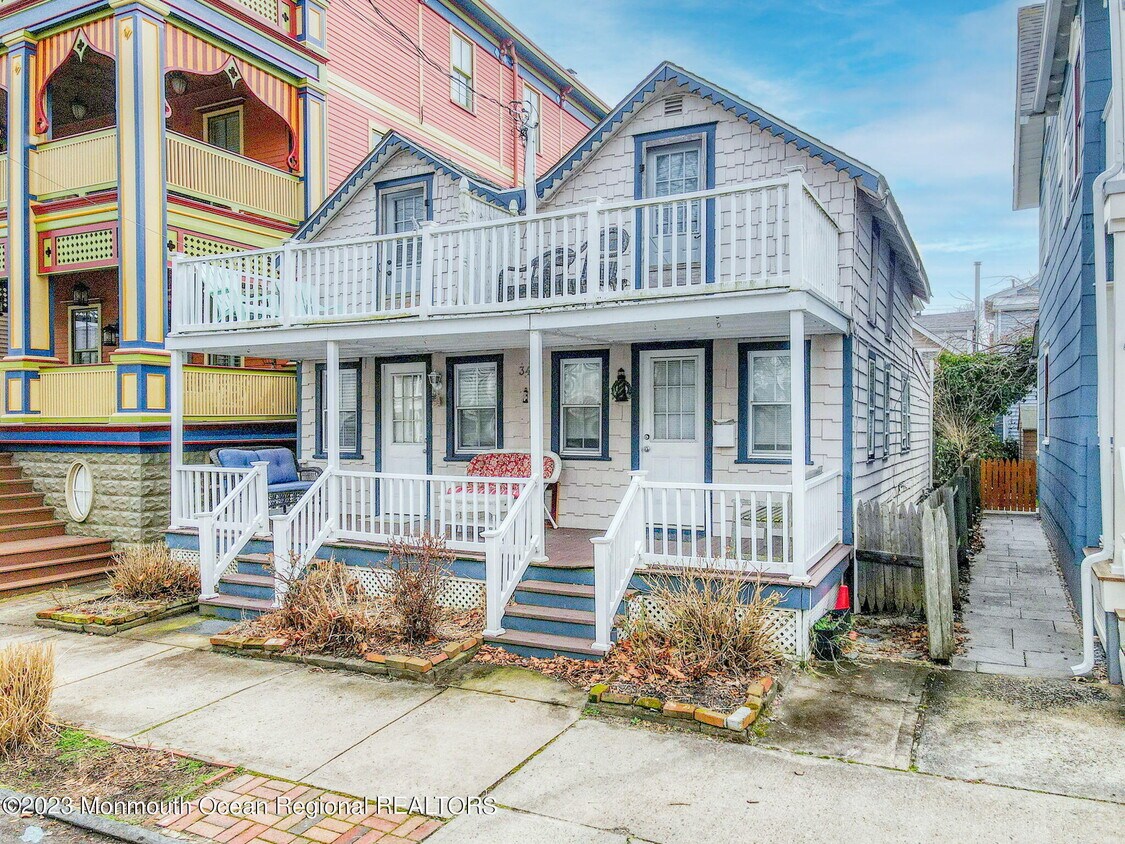Primary Photo - 34 Webb Ave