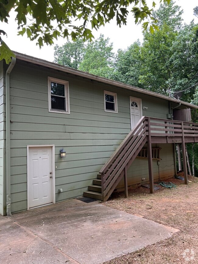 Building Photo - 5155 Phoenix St