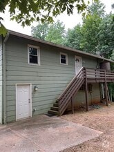 Building Photo - 5155 Phoenix St