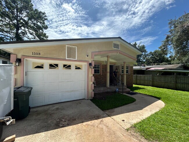 Foto del edificio - 1103 Calloway St