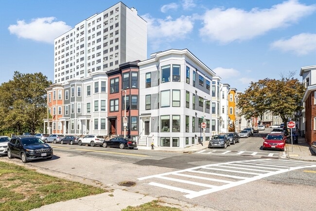 Foto del edificio - 1430 Columbia Rd