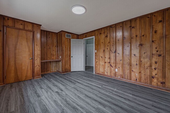 Foto del edificio - 1816 Greenwood-NOW PRE-LEASING!