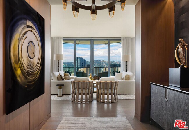 Foto del edificio - 211 Elm Ct