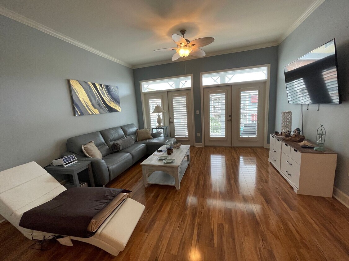 8700 Front Beach Rd Unit Island Reserve, Panama City Beach, FL 32407 Room for Rent in Panama