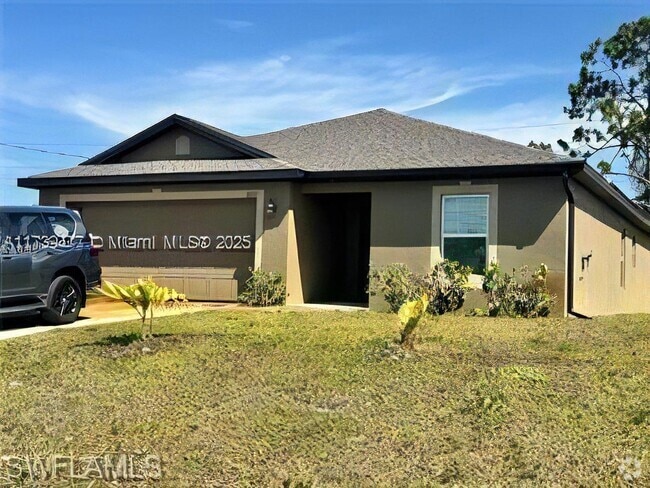 Building Photo - 2115 NW 24th Pl