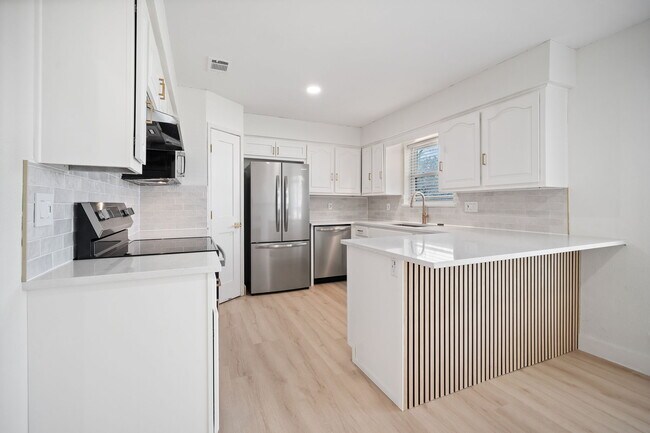 Foto del edificio - 9980 Brockbank Dr