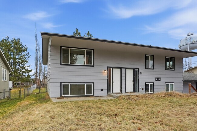 Foto del edificio - 10921 E 16th Ave