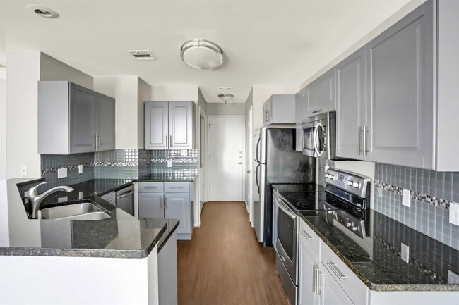 Foto del edificio - 9614 Nightjar Dr