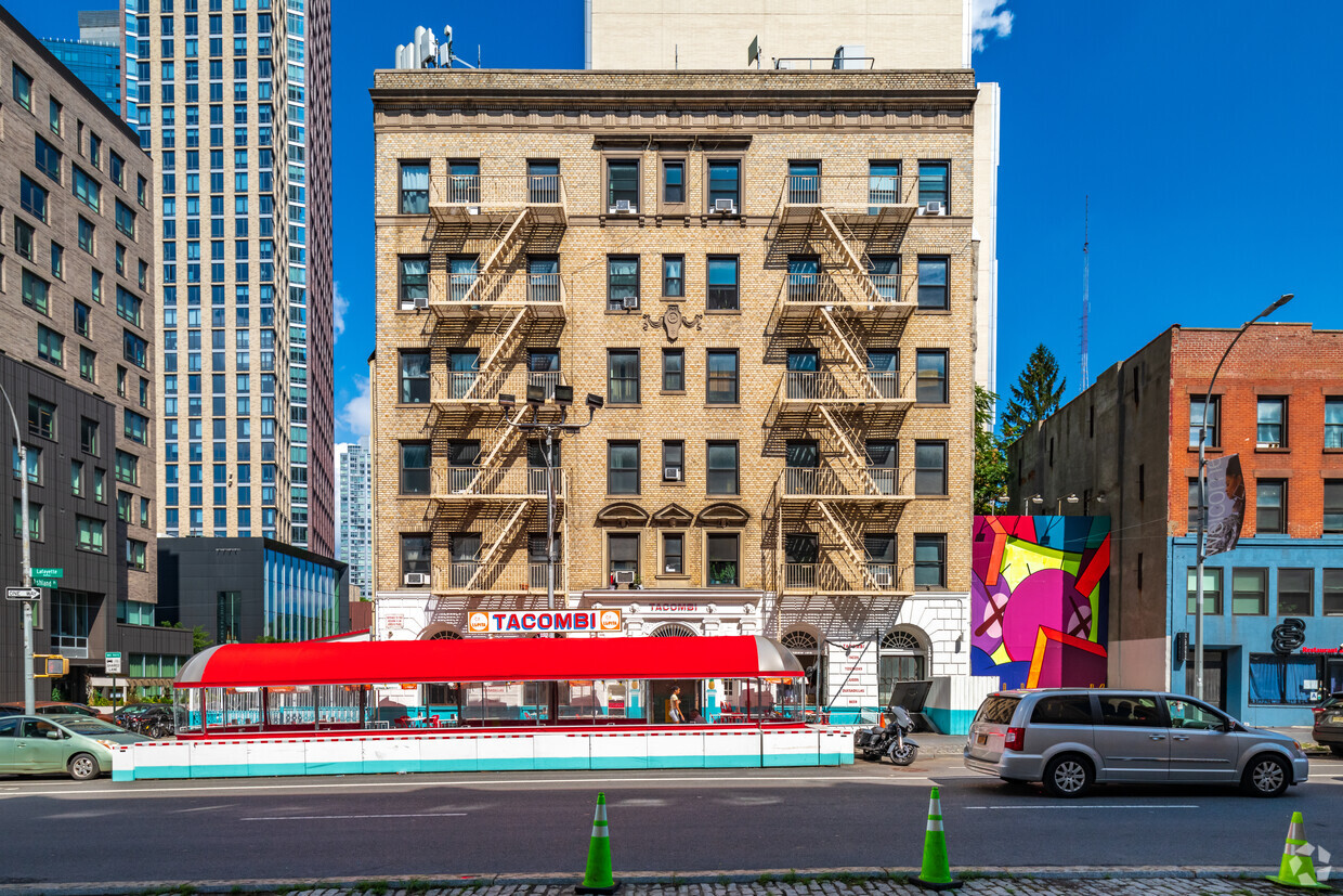 Primary Photo - 25 Lafayette Ave