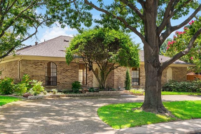Building Photo - 16938 Old Pond Dr