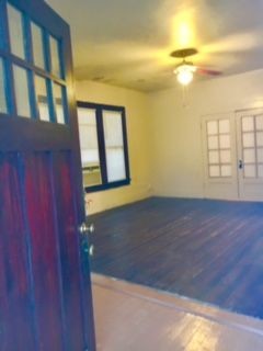 Foto del edificio - 350 Highway 105 E