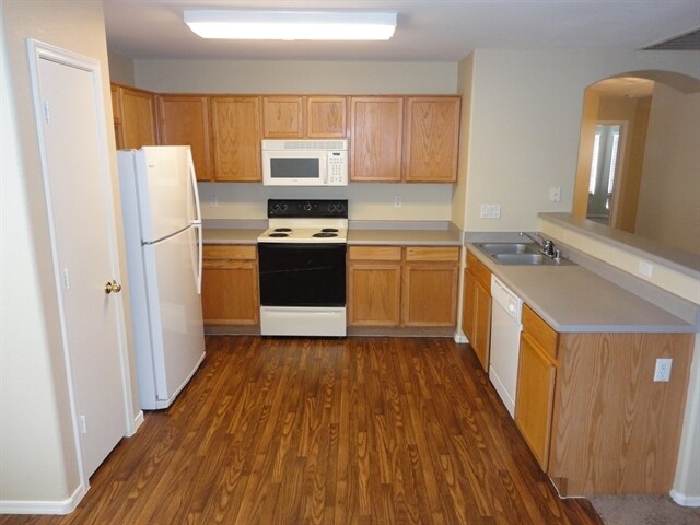 Foto del edificio - 12558 W Amelia Avenue