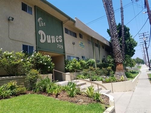 Building Photo - The Dunes