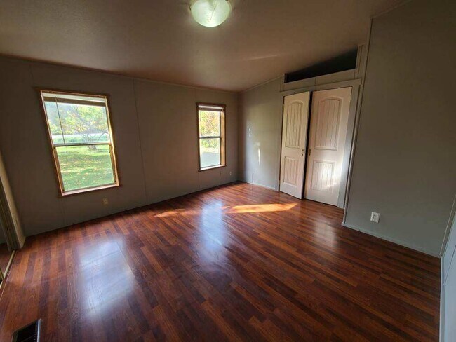 Building Photo - 1055 Whitefish Stage