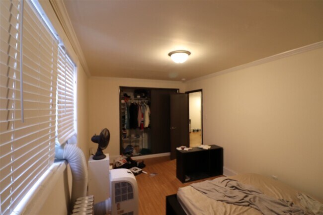 Foto del edificio - 1126 Hudson St