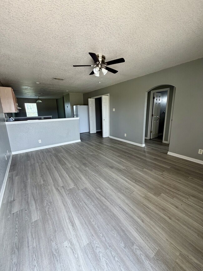 Building Photo - 2907 Cantabrian Dr