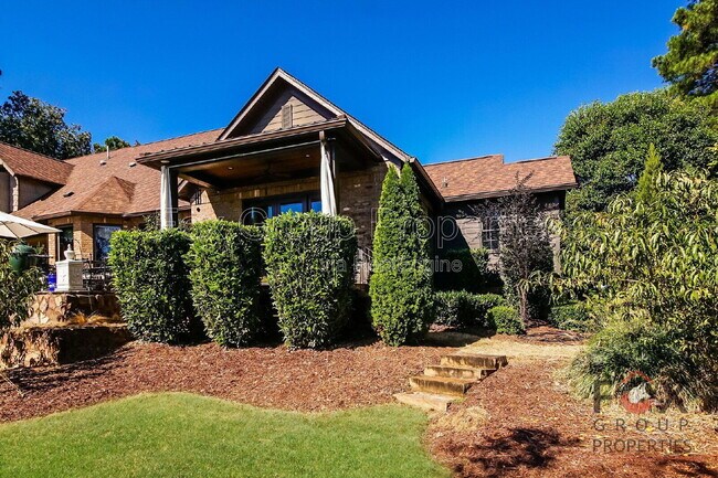 Photo - 17120 Belle Isle Dr Apartment