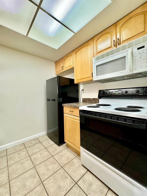 Building Photo - 6324 Newtown Cir