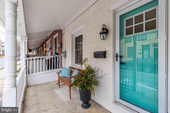 Foto del edificio - 216 W Lafayette St