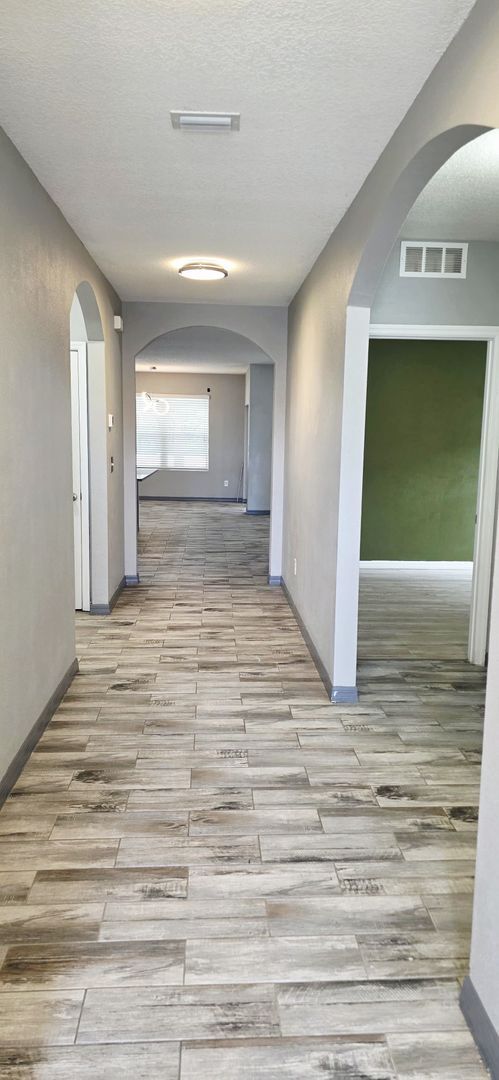 Foto del edificio - Comfort Meets Style | 3Bed/2 Bath Home with Inviting Outdoor Living