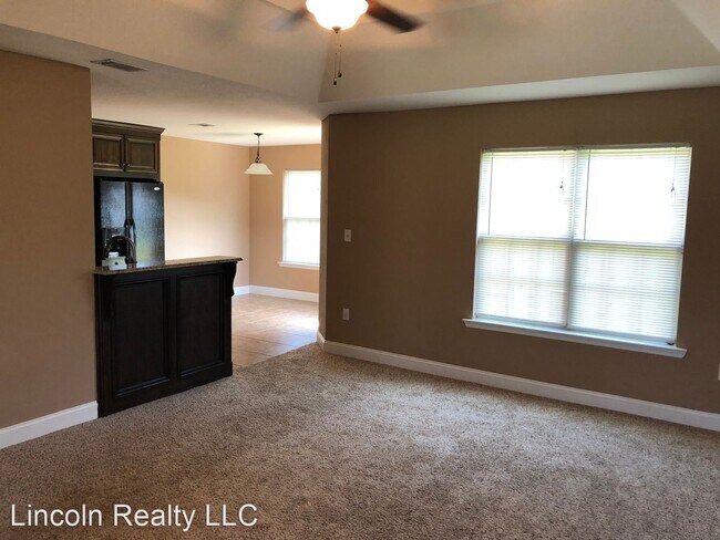 Foto del edificio - 3 br, 2 bath House - 4946 Patton Drive