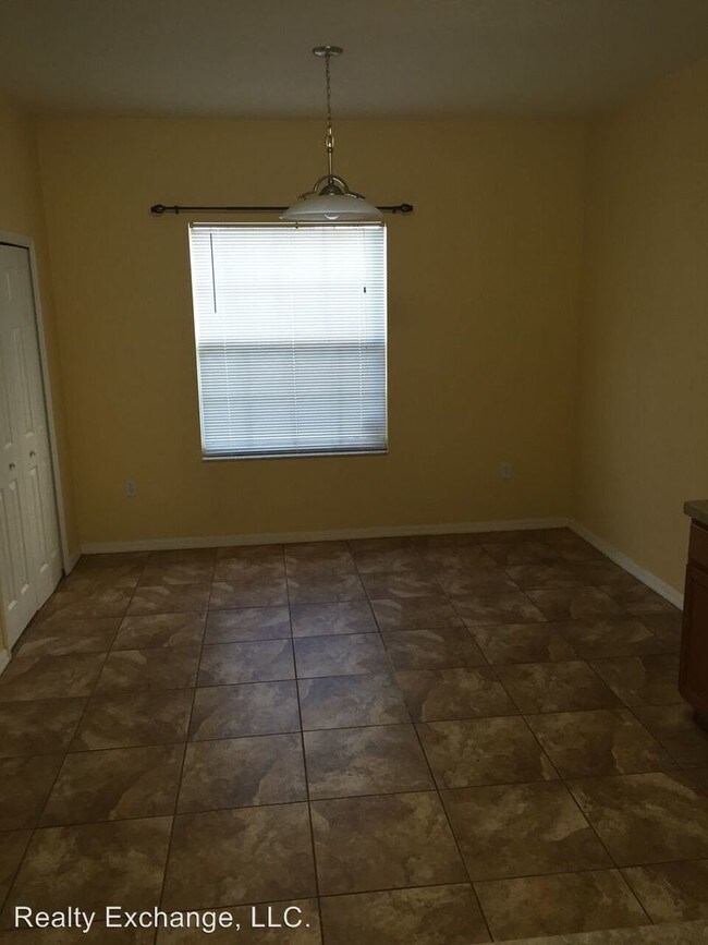 Building Photo - 62 Rocking Horse Dr