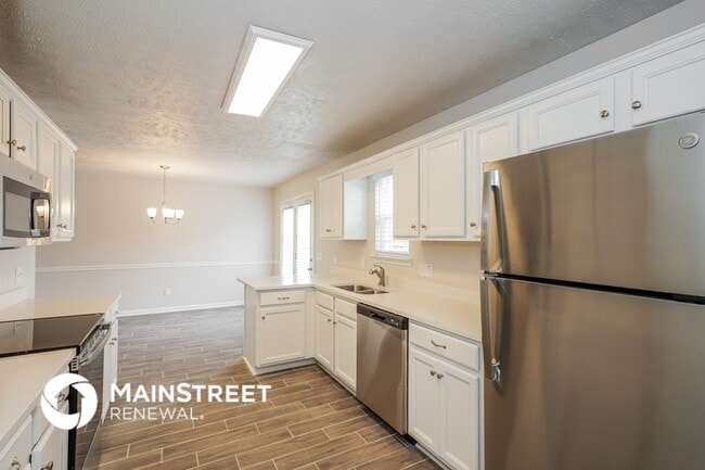 Building Photo - 2911 Painted Pony Dr