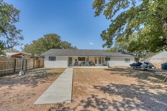 Building Photo - 724 S Chaparral