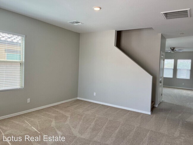 Foto del edificio - 5 br, 3 bath House - 19555 W Badgett Ln